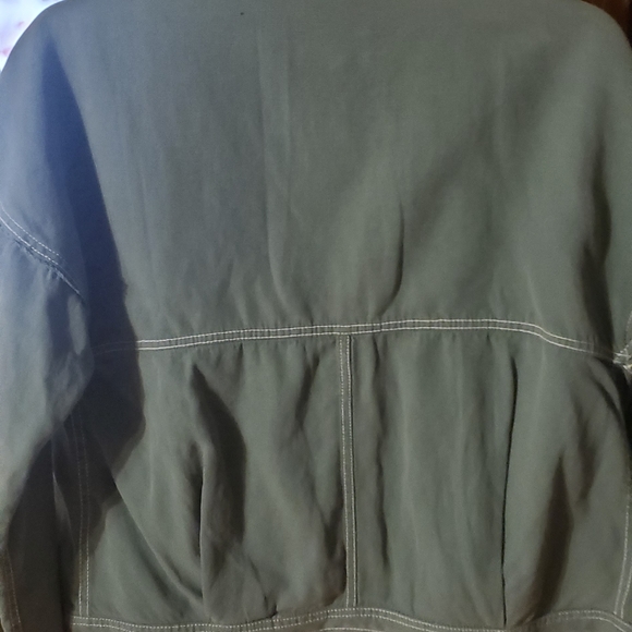 Jacket - Picture 4 of 4